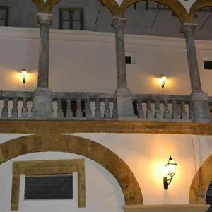 Palazzo Corvino Bed and breakfast